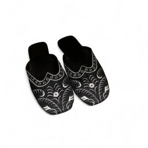 Floral beaded house slippers super